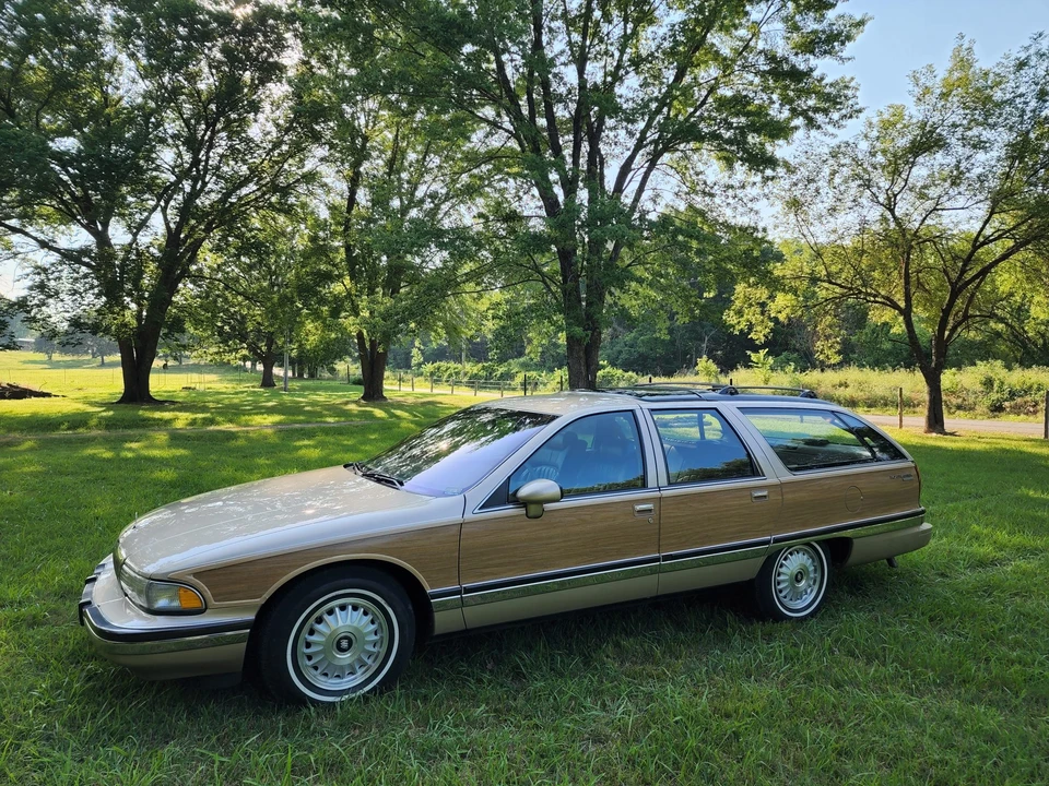 1994 Buick Roadmaster - Image 5 of 31