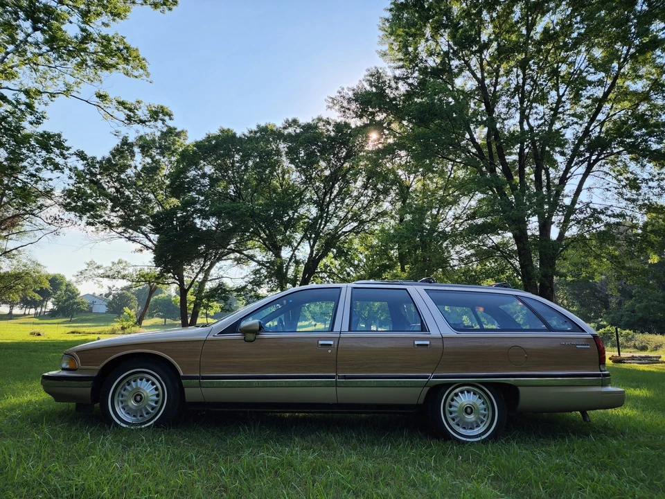 1994 Buick Roadmaster - Image 8 of 31