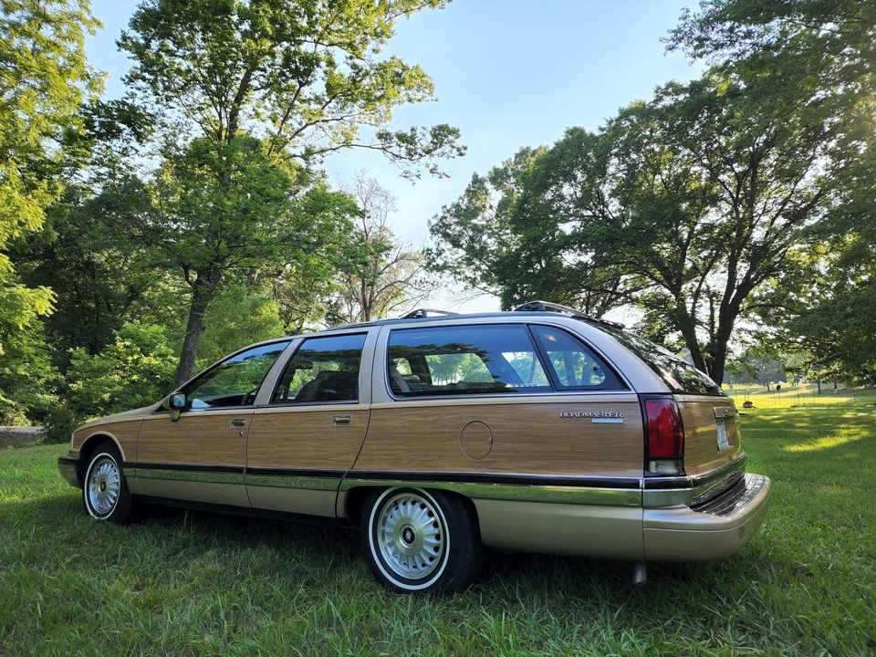 1994 Buick Roadmaster - Image 10 of 31