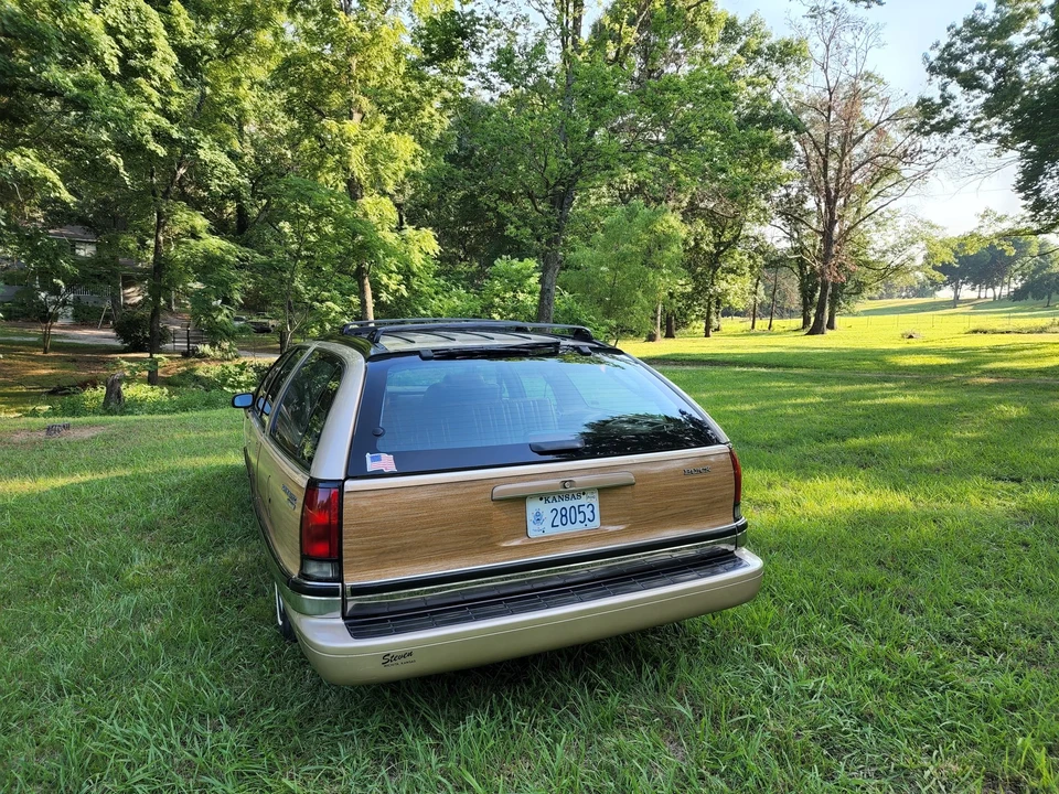 1994 Buick Roadmaster - Image 14 of 31