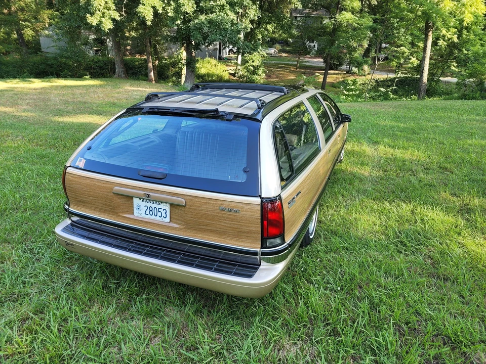 1994 Buick Roadmaster - Image 18 of 31