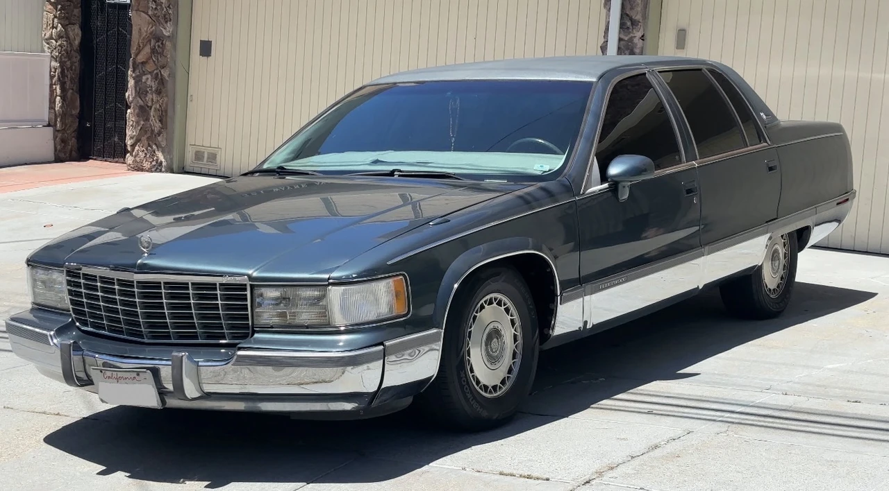 1994 Cadillac Fleetwood - Image 13 of 31