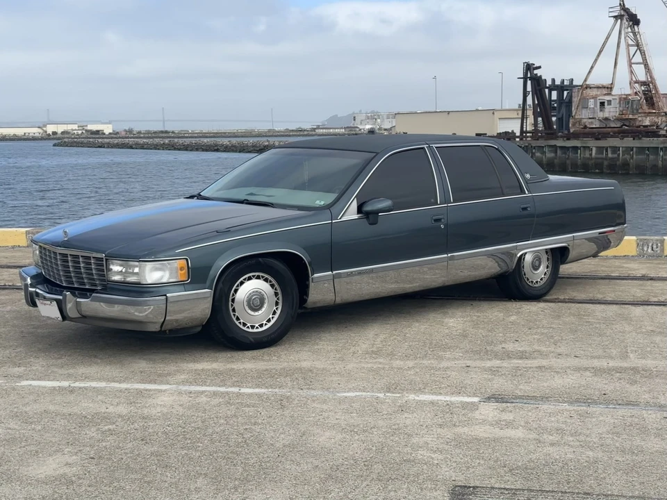 1994 Cadillac Fleetwood - Image 3 of 31