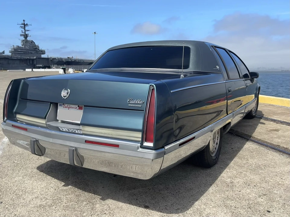 1994 Cadillac Fleetwood - Image 9 of 31