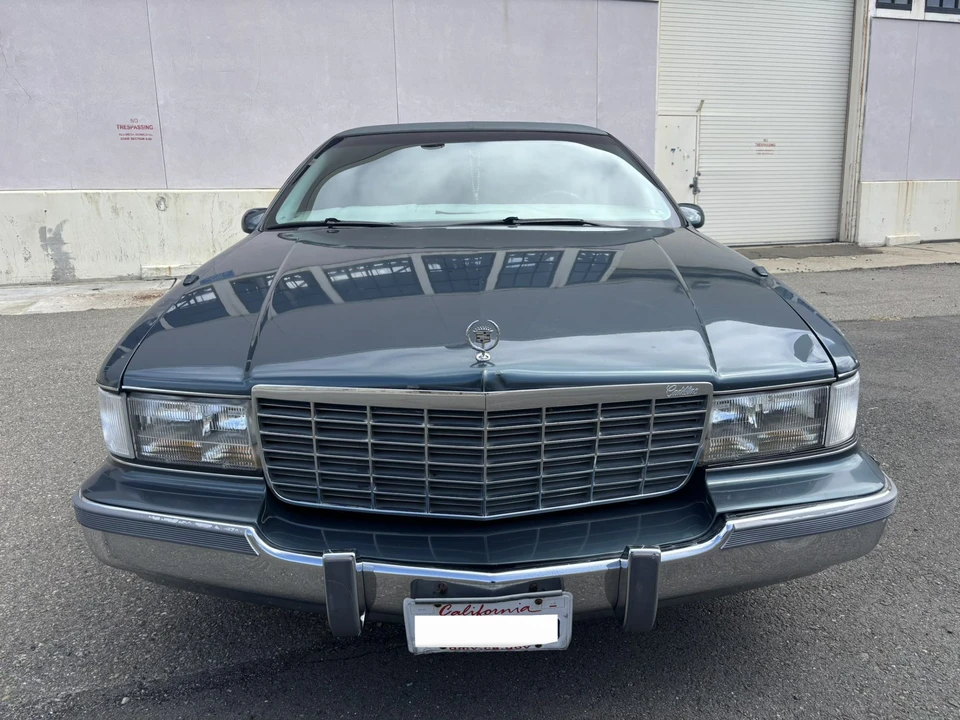 1994 Cadillac Fleetwood - Image 16 of 31