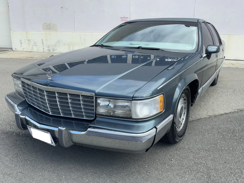 1994 Cadillac Fleetwood - Image 14 of 31