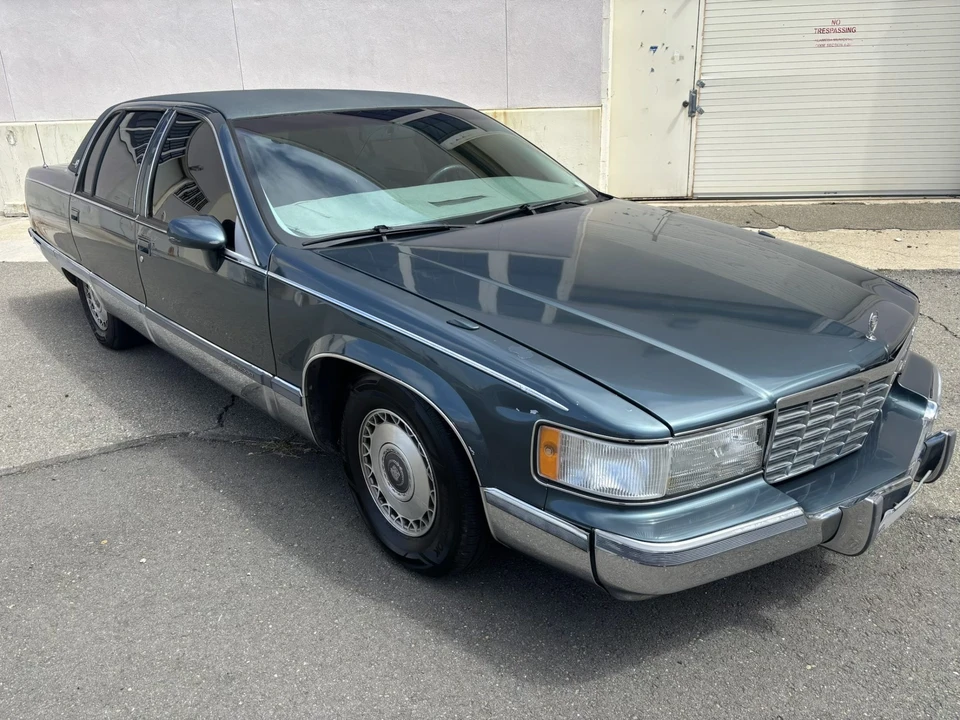 1994 Cadillac Fleetwood - Image 20 of 31