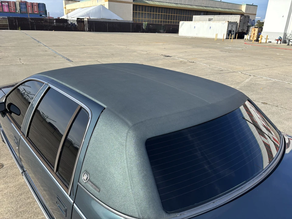 1994 Cadillac Fleetwood - Image 29 of 31
