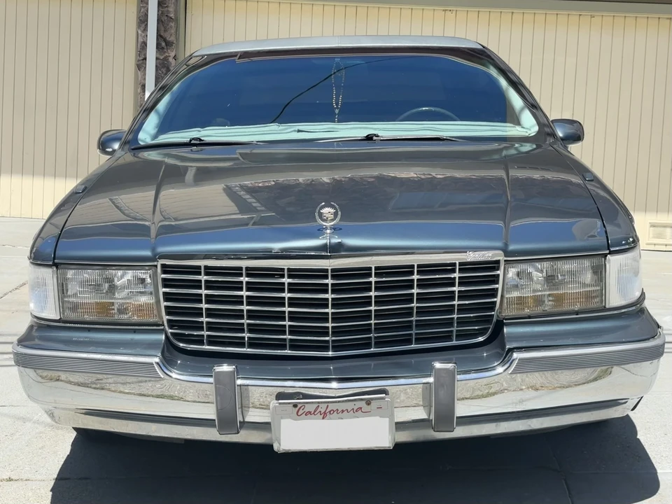 1994 Cadillac Fleetwood - Image 17 of 31