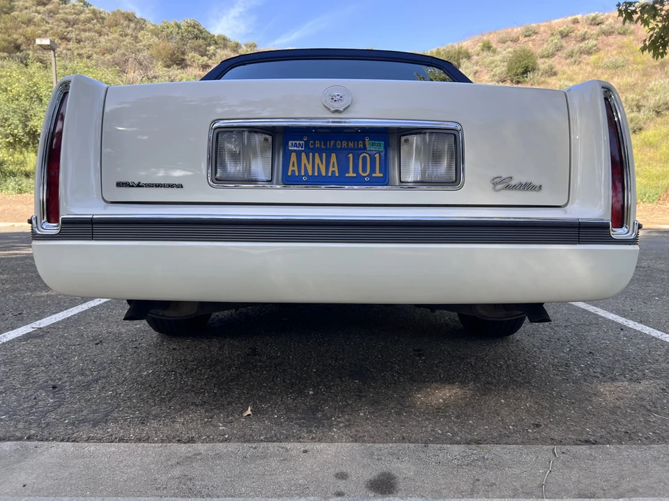 1994 Cadillac DeVille 7th Gen - Image 11 of 31
