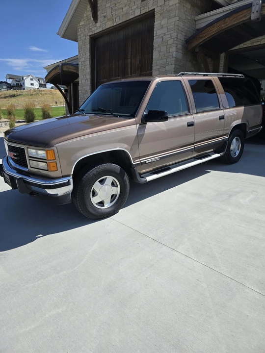 1994 GMC Suburban 8th Gen - Image 22 of 31