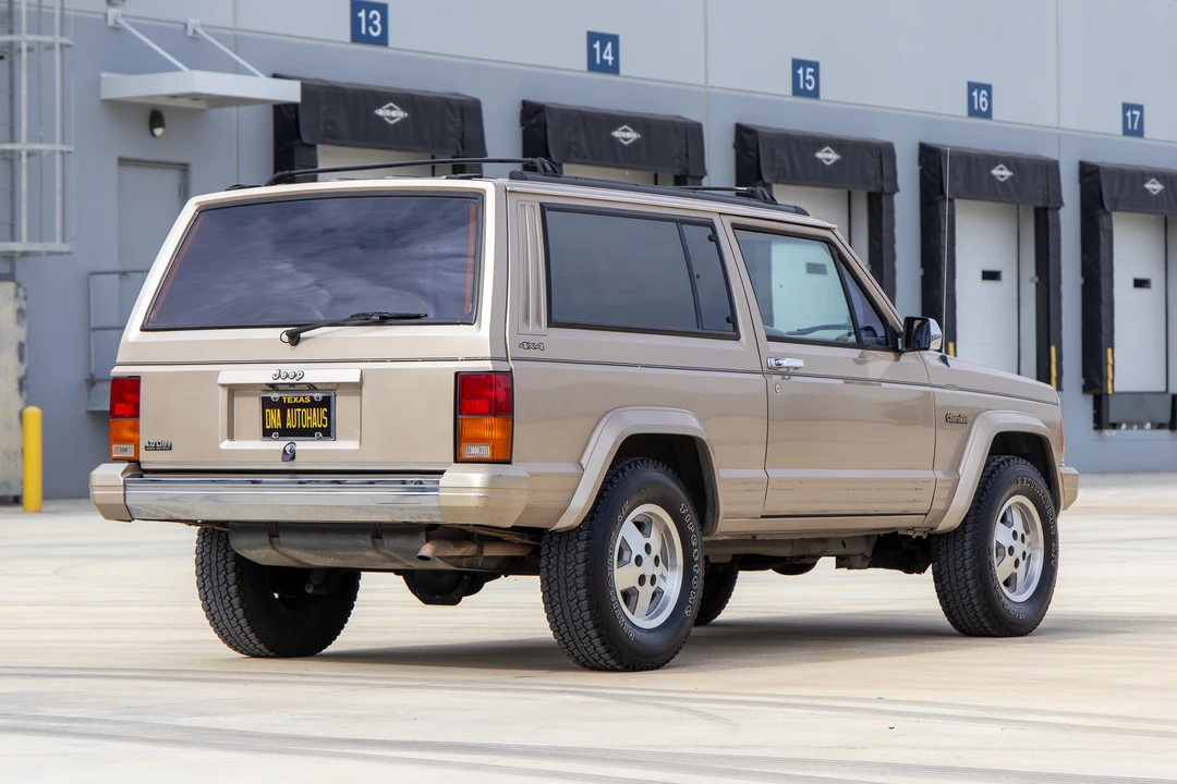 1994 Jeep XJ Cherokee - Image 7 of 31