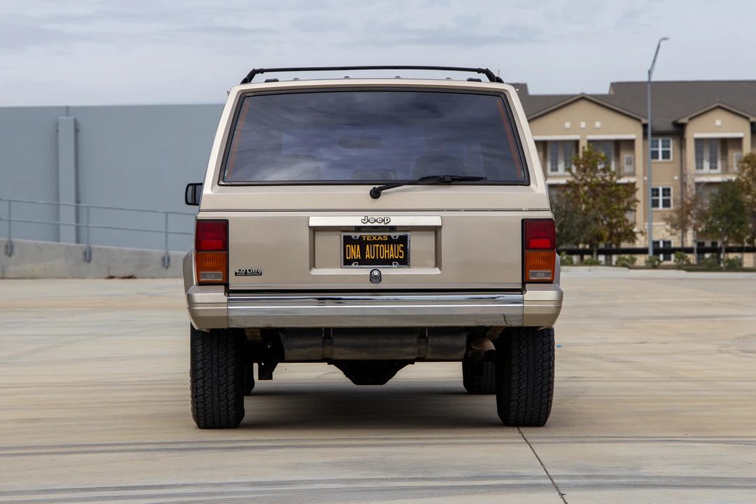 1994 Jeep XJ Cherokee - Image 8 of 31