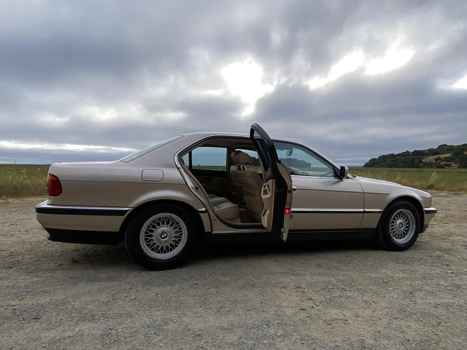 1995 BMW E38 7 Series - Image 29 of 31