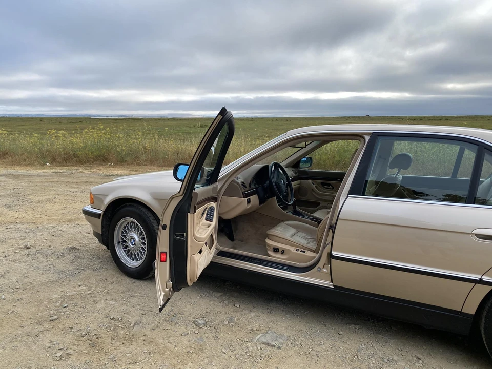1995 BMW E38 7 Series - Image 23 of 31