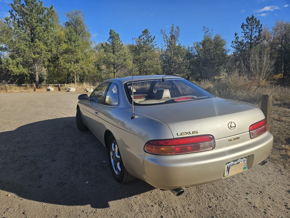 1995 Lexus SC400 - Image 5 of 31