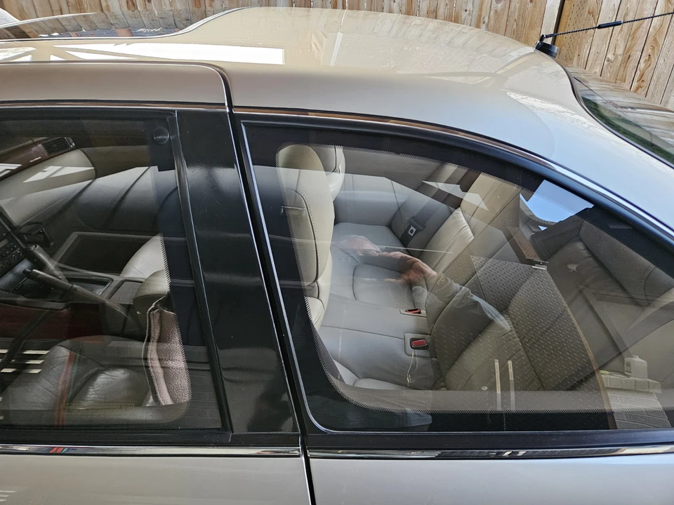 1995 Lexus SC400 - Image 17 of 31