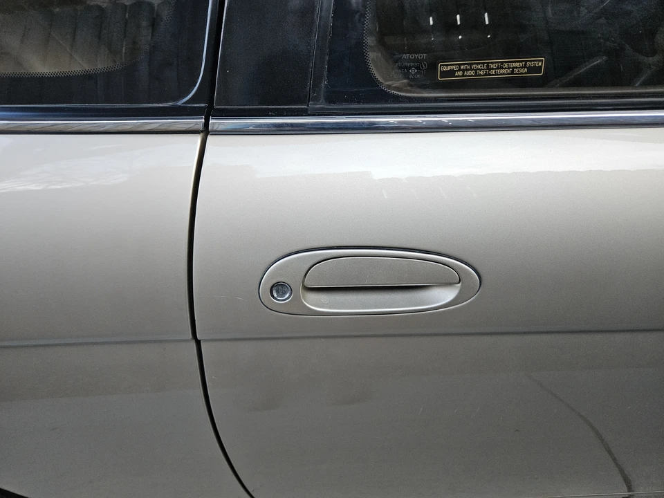 1995 Lexus SC400 - Image 16 of 31