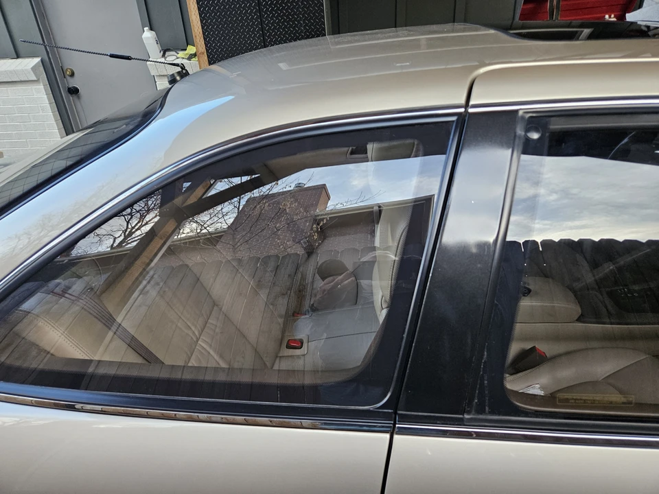 1995 Lexus SC400 - Image 18 of 31
