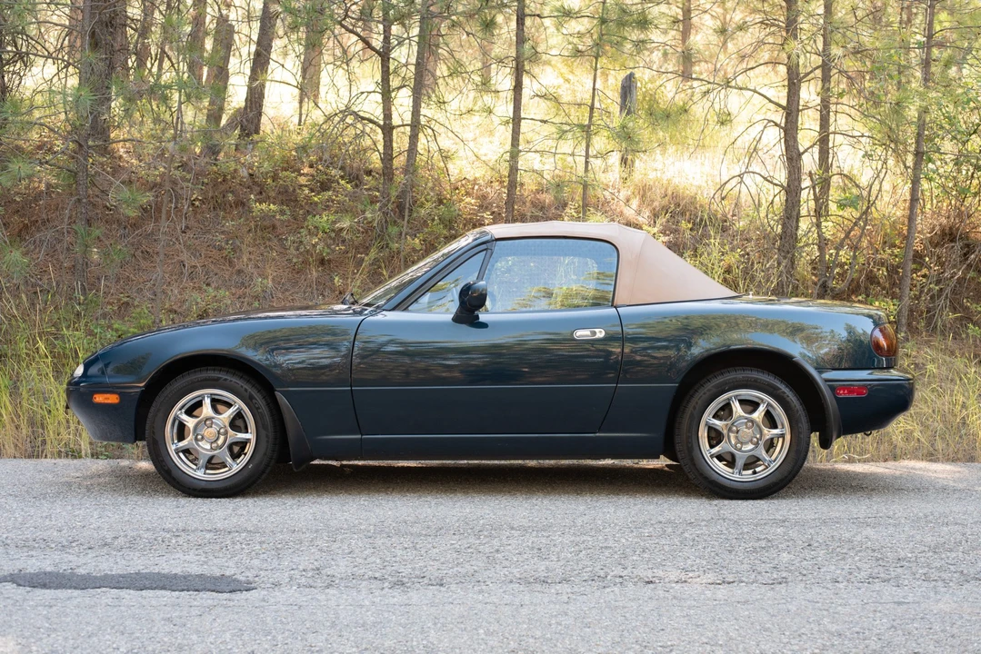 1995 Mazda NA MX-5 Miata - Image 5 of 31