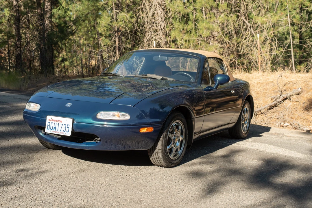 1995 Mazda NA MX-5 Miata - Image 2 of 31
