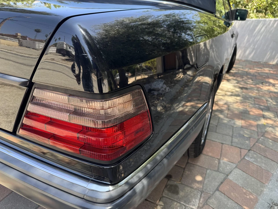 1995 Mercedes-Benz W124 E-Class - Image 25 of 31