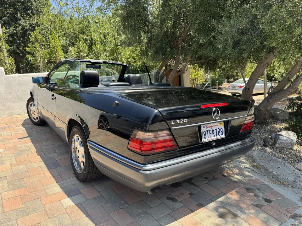 1995 Mercedes-Benz W124 E-Class - Image 4 of 31