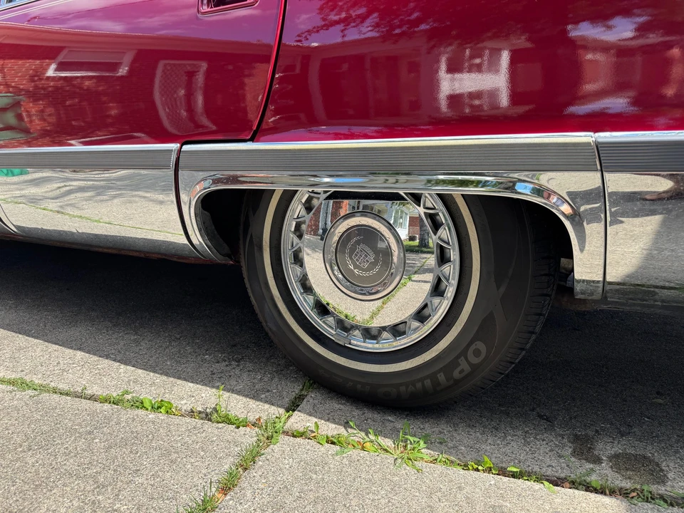 1996 Cadillac Fleetwood - Image 27 of 31