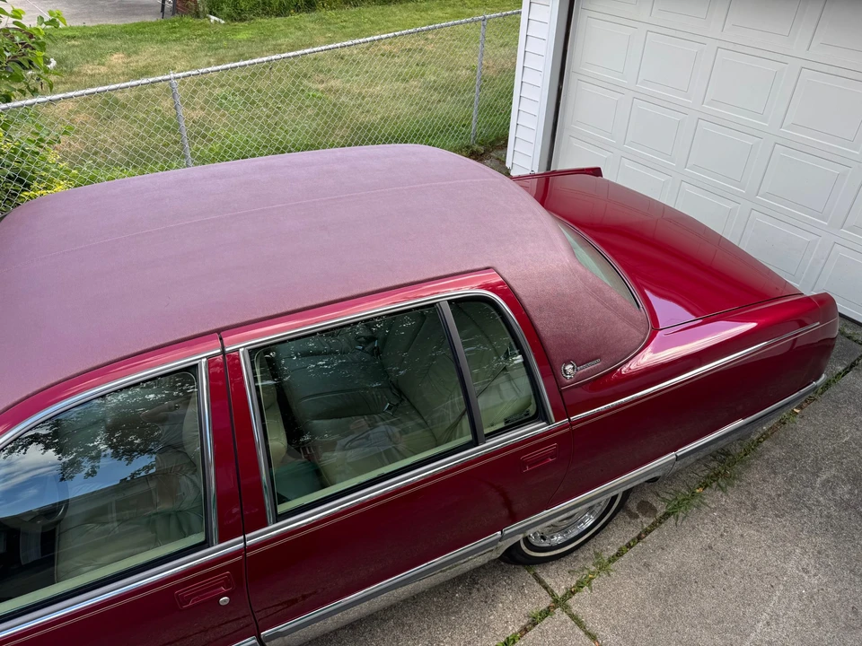 1996 Cadillac Fleetwood - Image 18 of 31