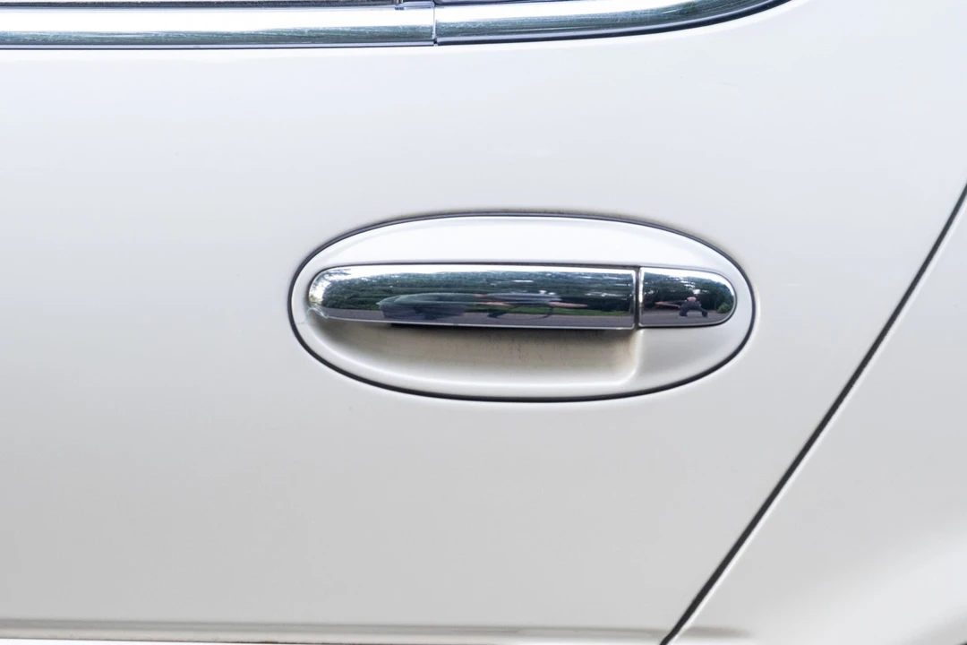 1996 Infiniti J30 - Image 27 of 31