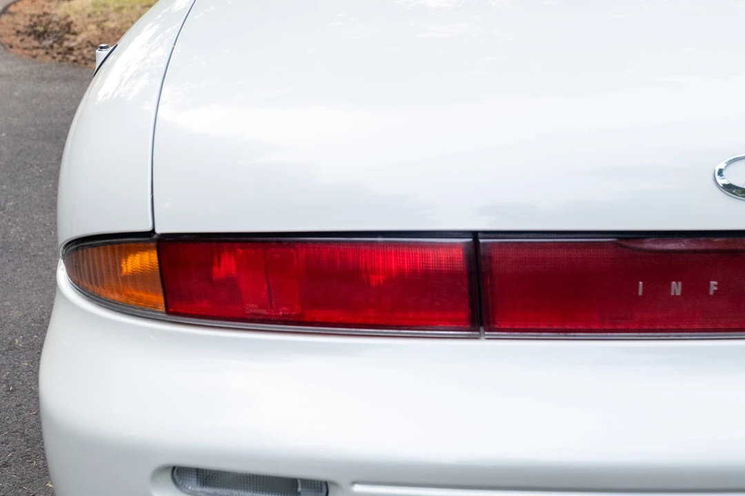 1996 Infiniti J30 - Image 15 of 31