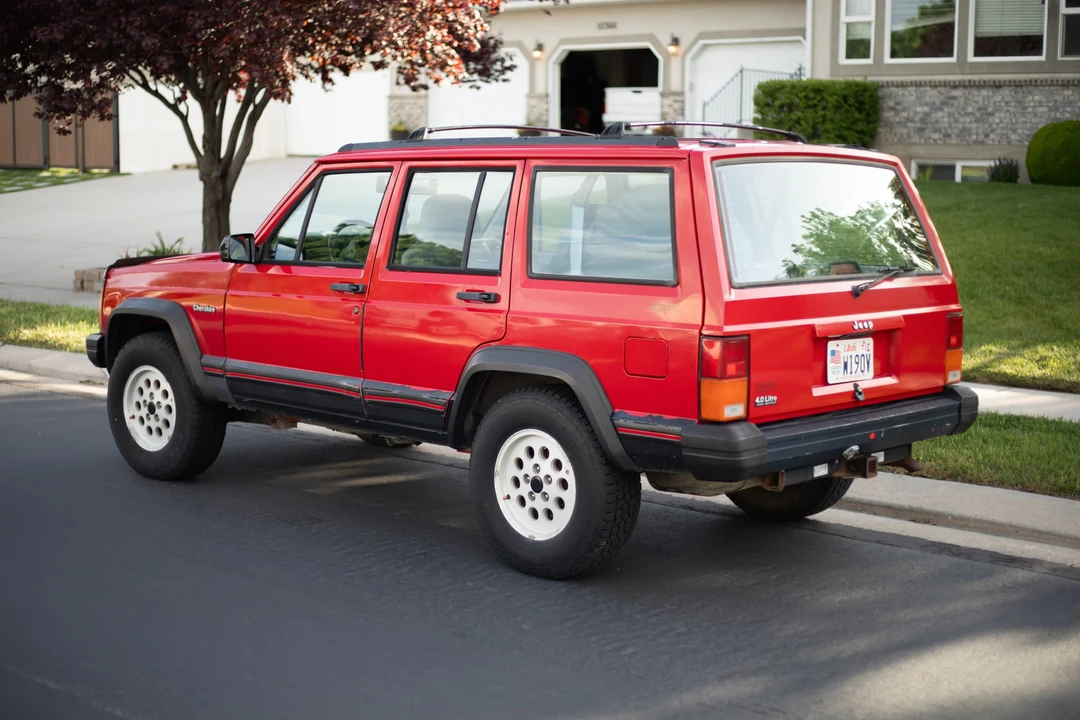 1996 Jeep XJ Cherokee - Image 10 of 31