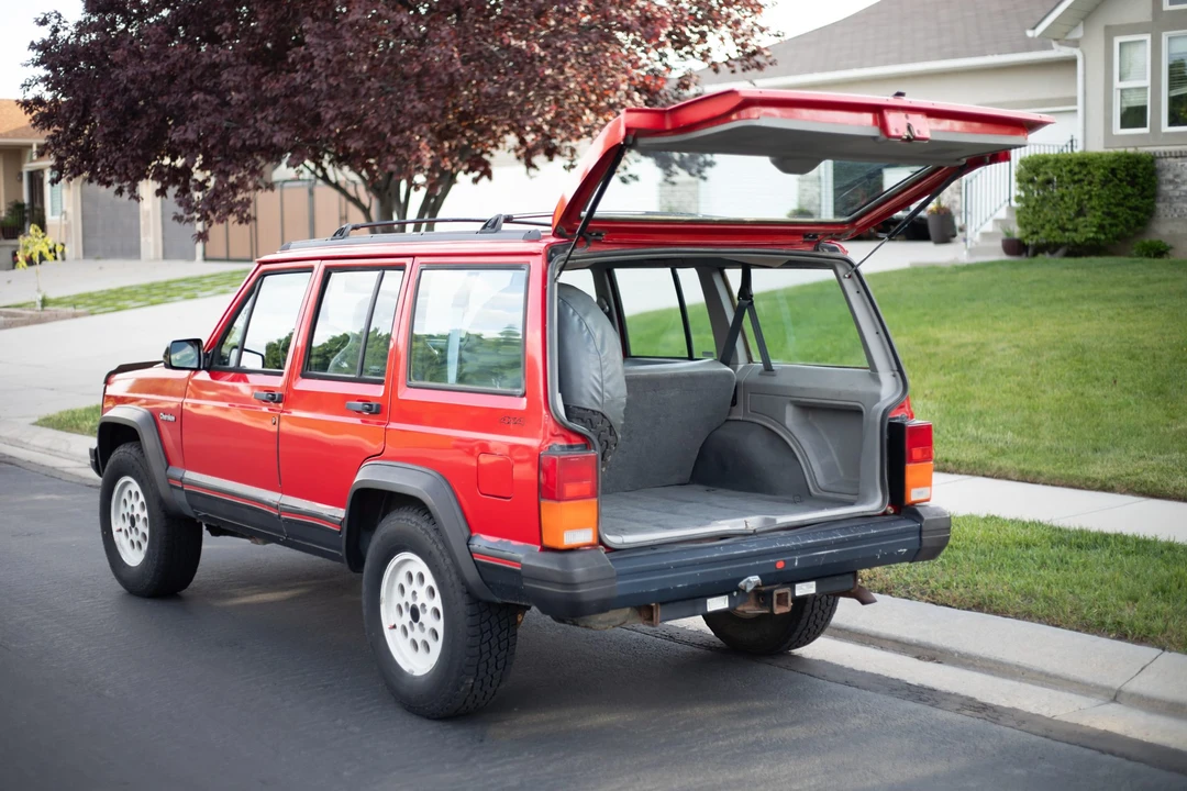 1996 Jeep XJ Cherokee - Image 26 of 31