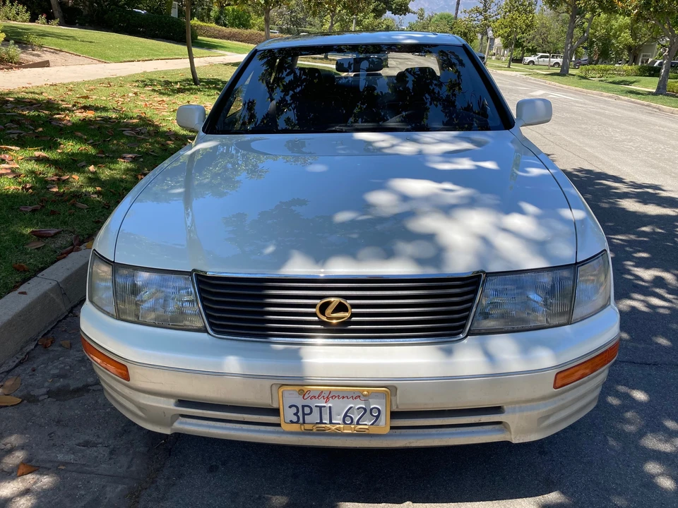 1996 Lexus LS 2nd Gen - Image 5 of 31
