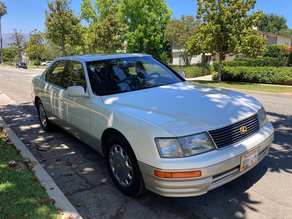 1996 Lexus LS 2nd Gen - Image 8 of 31