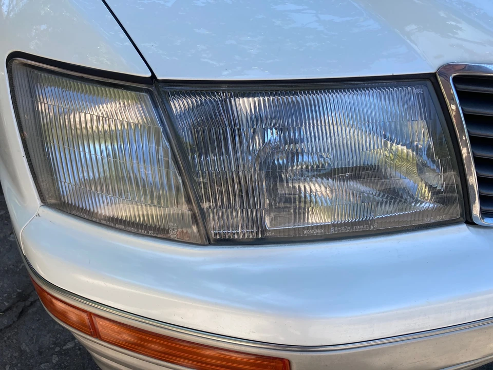 1996 Lexus LS 2nd Gen - Image 21 of 31