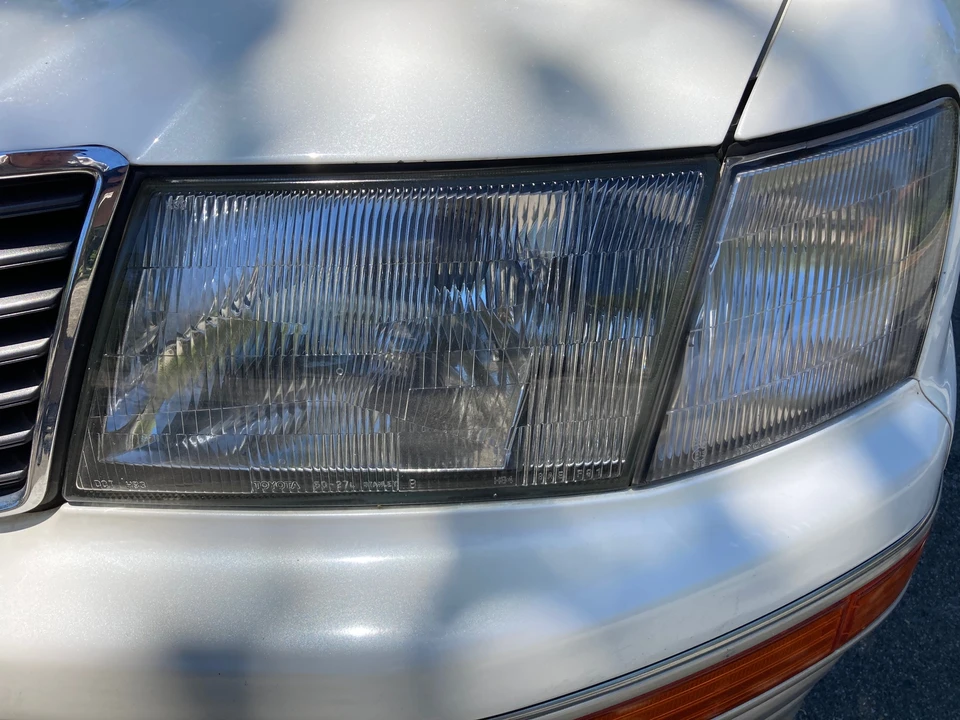 1996 Lexus LS 2nd Gen - Image 24 of 31