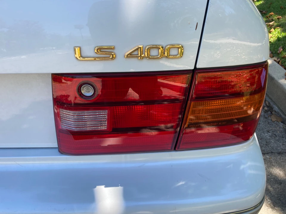 1996 Lexus LS 2nd Gen - Image 27 of 31