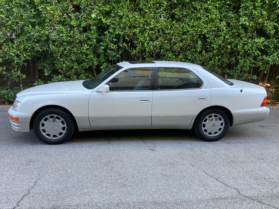 1996 Lexus LS 2nd Gen - Image 20 of 31