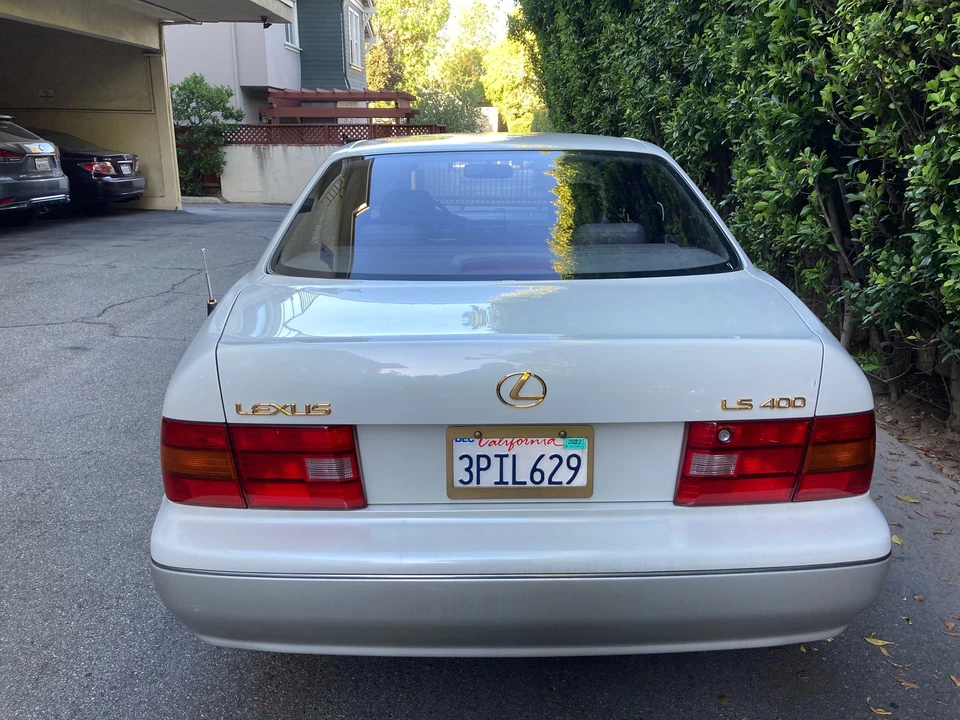 1996 Lexus LS 2nd Gen - Image 15 of 31