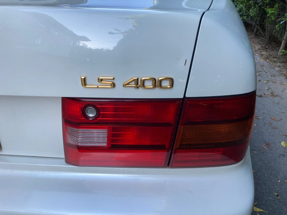 1996 Lexus LS 2nd Gen - Image 28 of 31