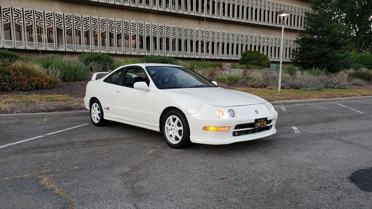 1997 Acura Integra Type R 3rd Gen - Image 8 of 31