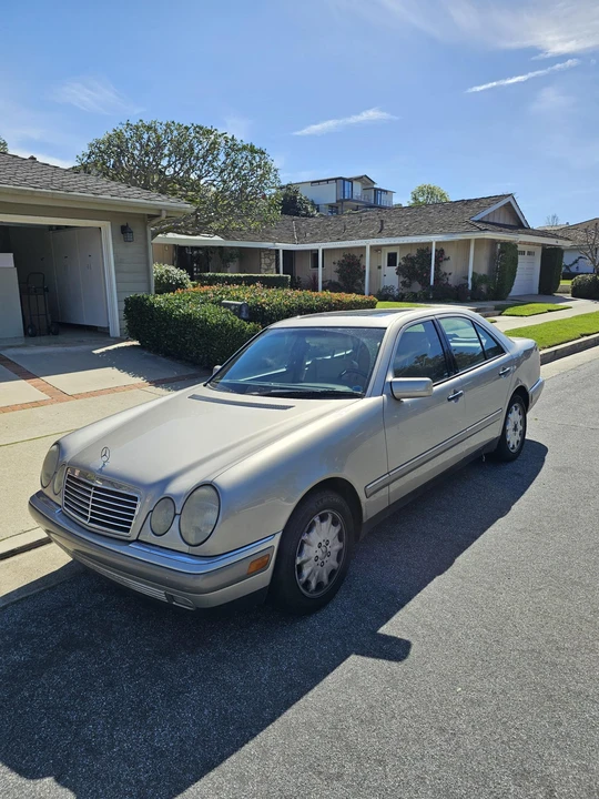 1997 Mercedes-Benz W210 E-Class - Image 2 of 31