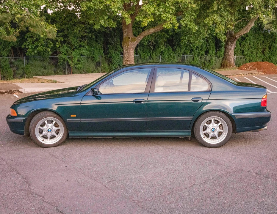 1998 BMW E39 540i - Image 10 of 31