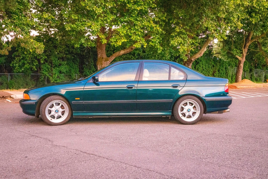 1998 BMW E39 540i - Image 9 of 31