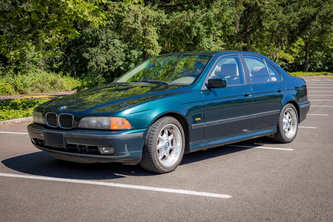 1998 BMW E39 540i - Image 2 of 31