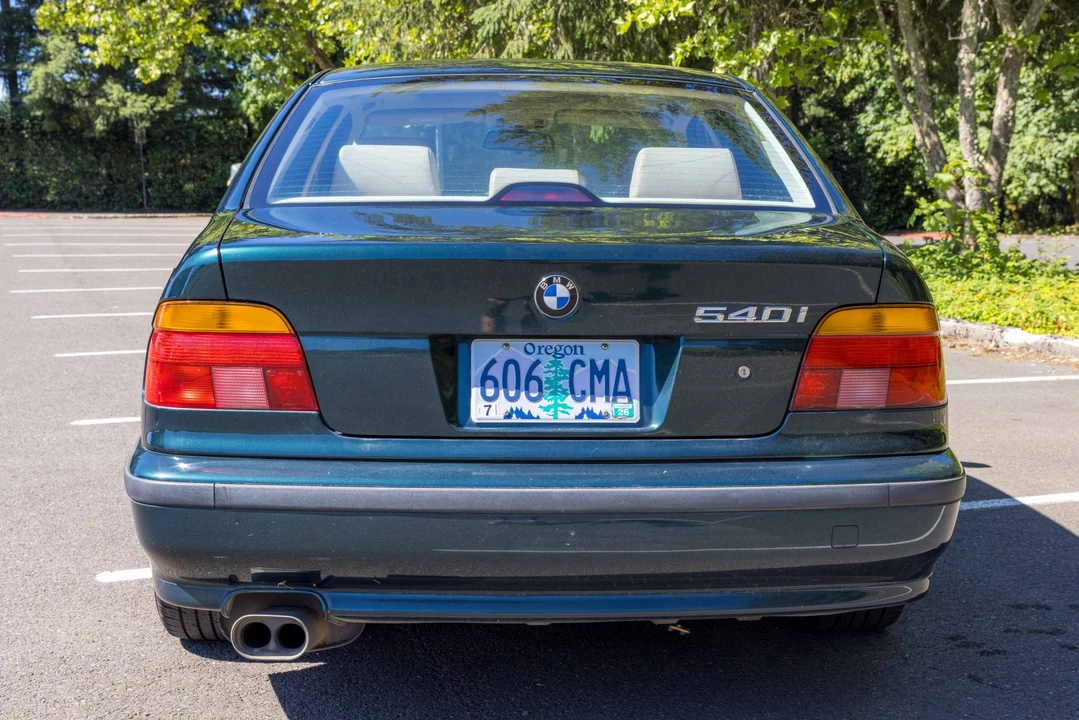 1998 BMW E39 540i - Image 17 of 31