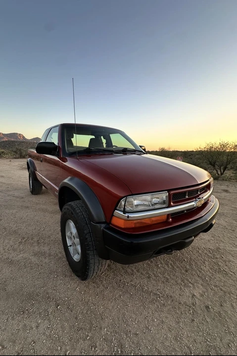 1998 Chevrolet S-10 - Image 19 of 31