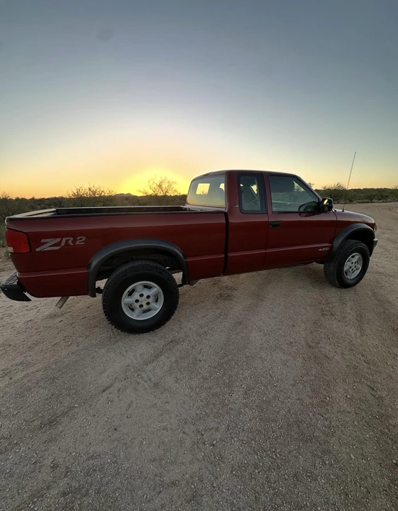 1998 Chevrolet S-10 - Image 15 of 31