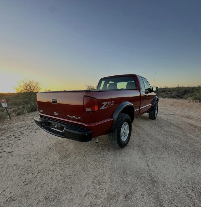 1998 Chevrolet S-10 - Image 13 of 31
